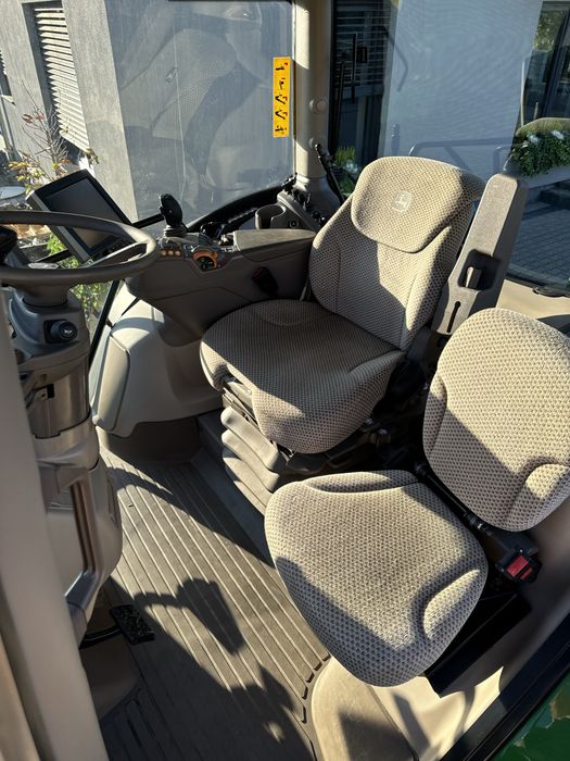 JOHN DEERE 6215R 2016r 2280h, jak nowy, LED nawigacja