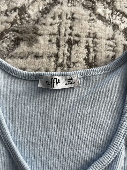 Жіноча обтягуюча кофтинка