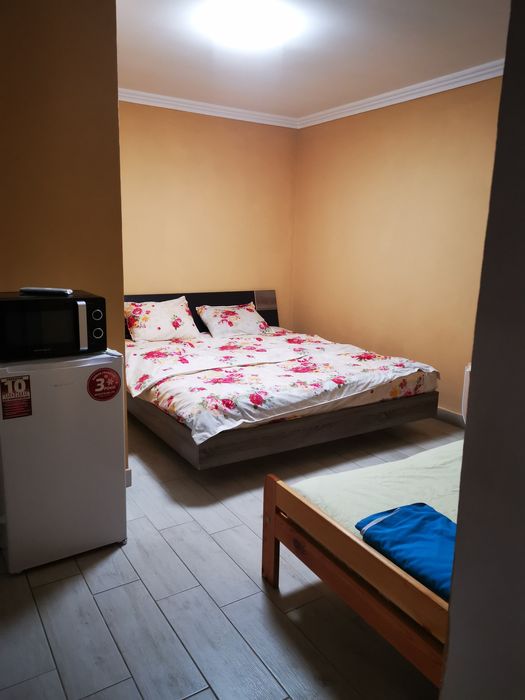 Здам Житло подобово. Кімнати на 2-3 осіб.