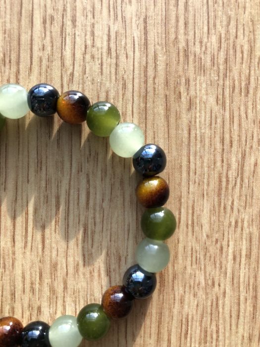 Pulseira com varias pedras (Nova)