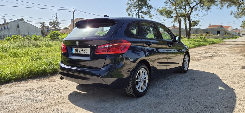 BMW 216d Active Tourer AUTOMÁTICA de 2016 — photo 4