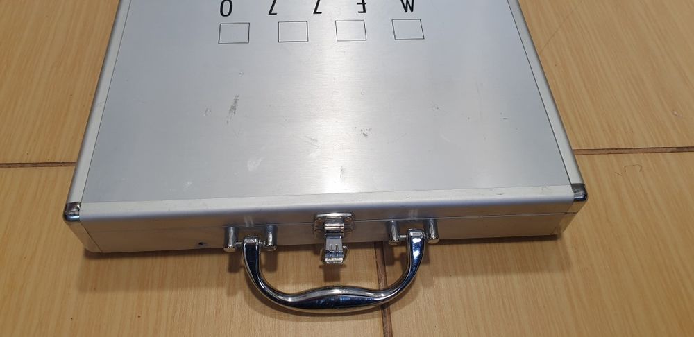 Walizka pudełko aluminiowe
