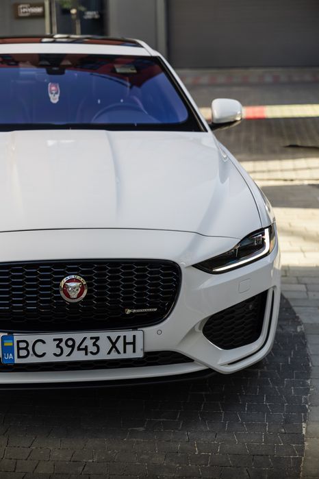 Jaguar XE 2020 автомобіль машина