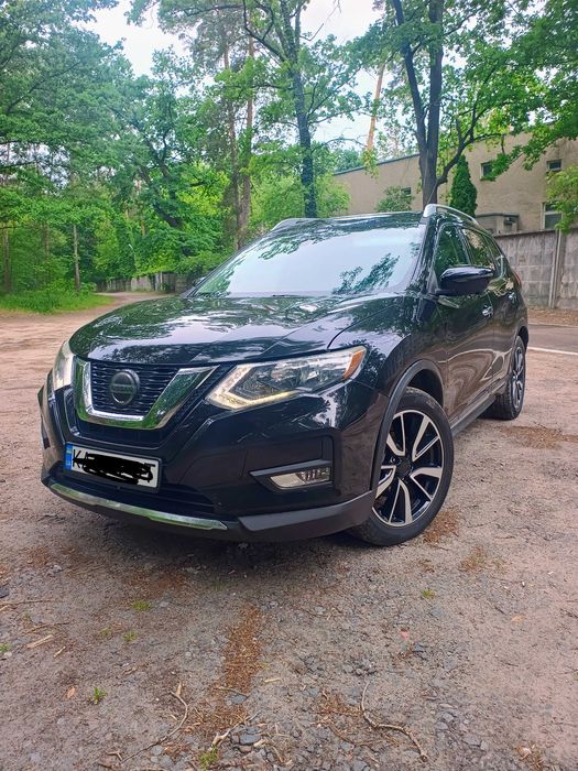 Nissan rogue SL 2018