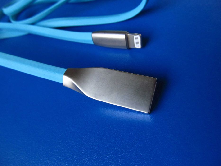 Кабель USB для IPHONE 5/6 (голубой)