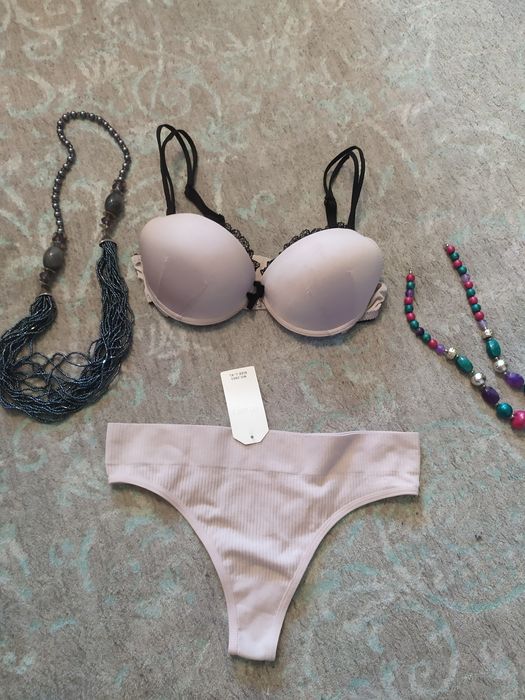 Нижня білизна .Бюстгальтер Kleo (L'etude)