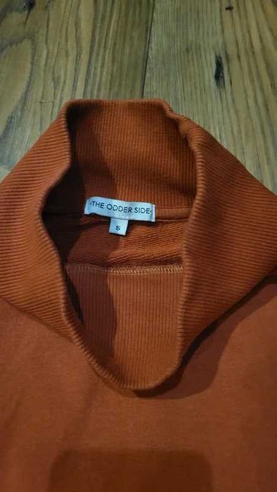 Bluza The odder side