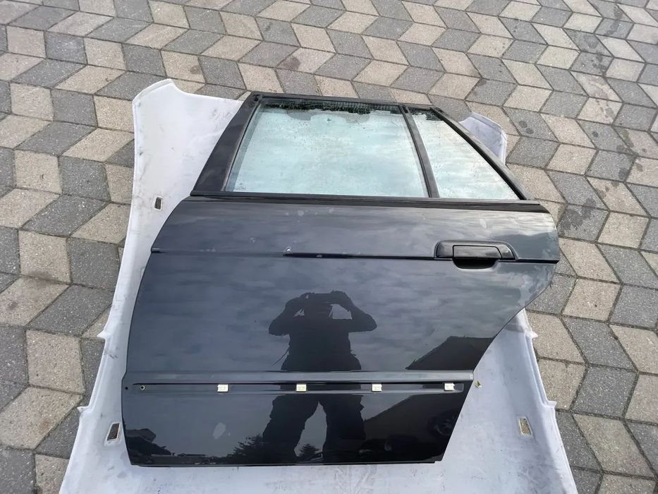 Bmw E34 Touring Drzwi lewe tył