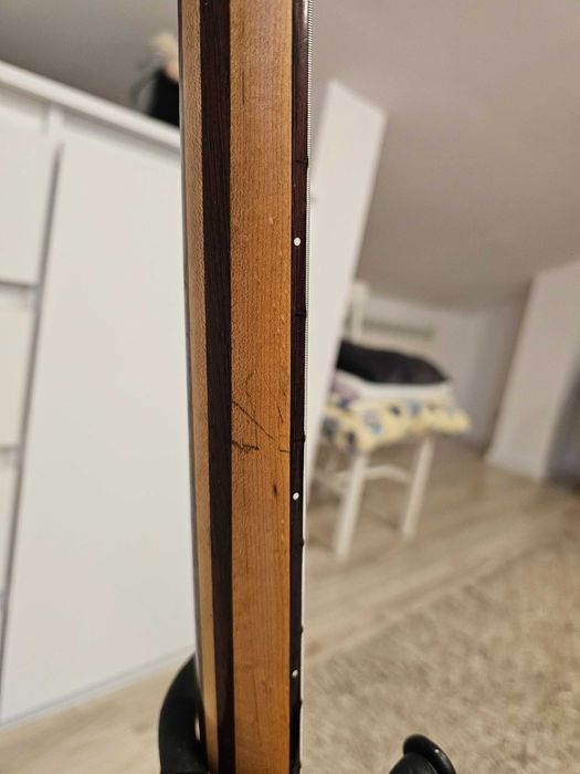 Gitara basowa Cort A4