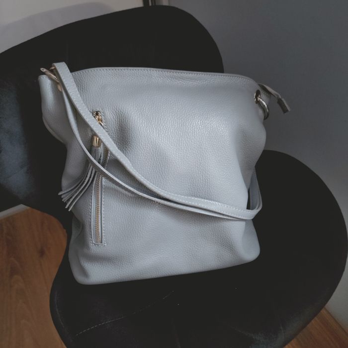 Torebka Venezia jasnoszara.