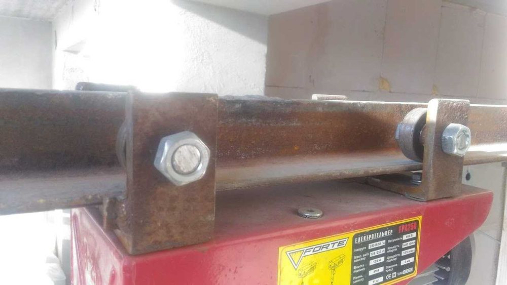 Лебідка тельфер 250кг для підйому будівельних матеріалів до 10 поверху