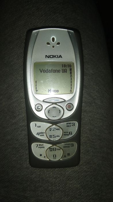 Телефон Nokia 2300