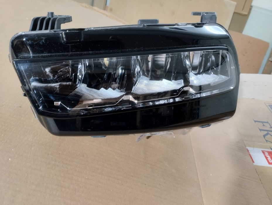 Optica esquerda C3 Aircross