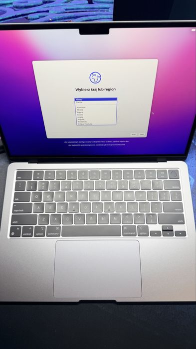 MacBook air M2  8/256