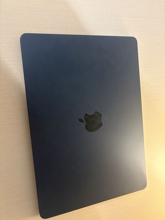 Macbook Air 13 M2 8/256