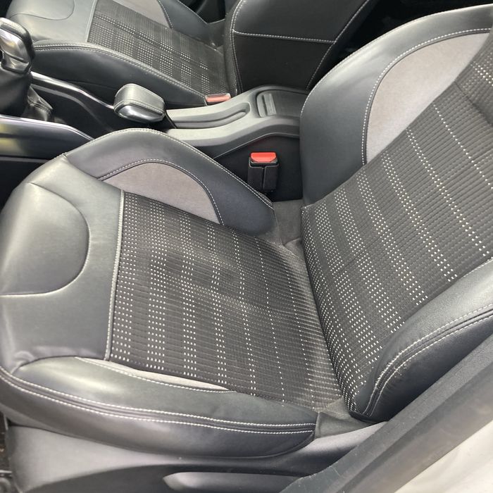 Peugeot 2008 2013r