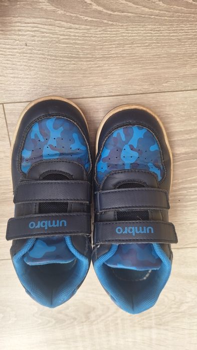 Buty chłopięce umbro rozmiar 32