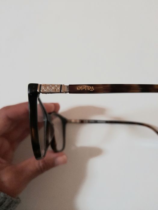 Armação de Óculos Opera