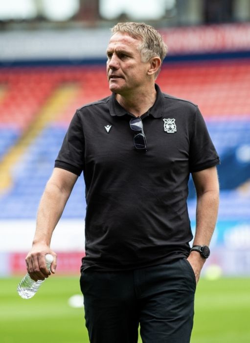 Polo preto Wrexham FC tam. L / XL