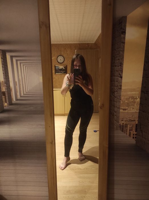 Legginsy czarne sportowe do ćwiczeń gym z neonowym wzorem rozmiar S jo
