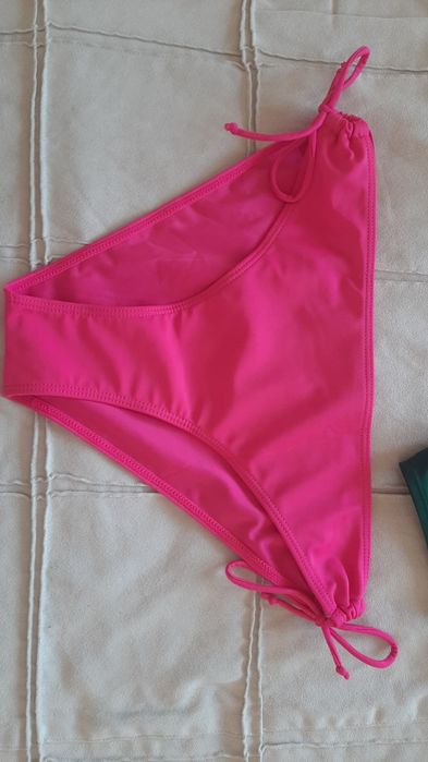 Guecas bikini, Tam.M novas