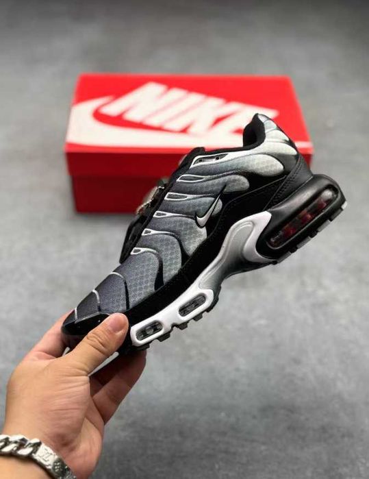 Nike Air Max TN Plus R.40