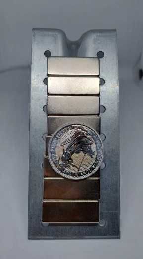 Zjeżdżalnia magnetyczna do sprawdzania srebrnych złotych monet sztabek