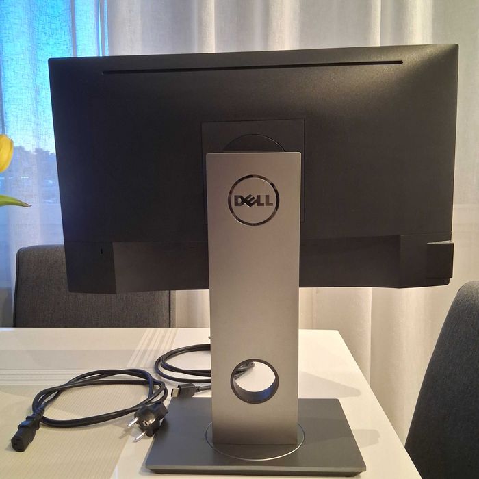 Monitor DELL P2217H