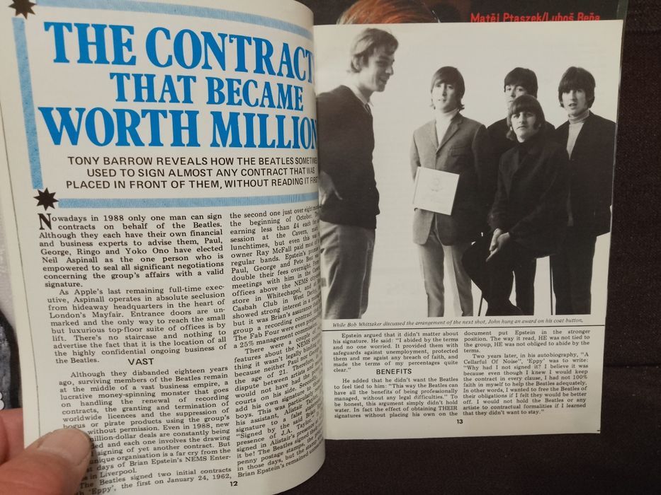 The Beatles Monthly Book nov . 1988.