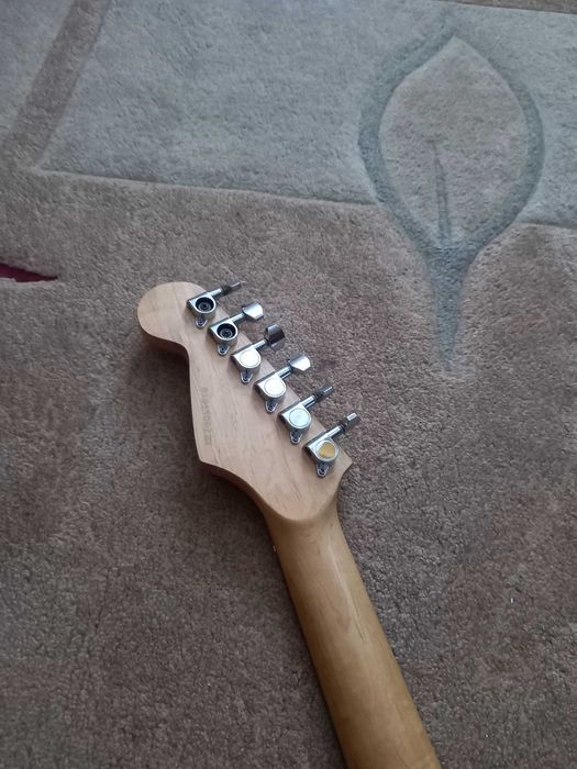 gitara elektryczna stratocaster