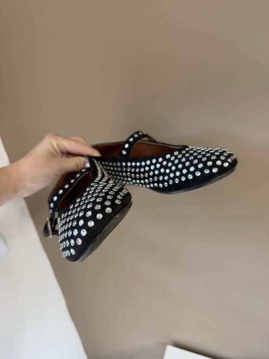 Взуття обувь туфлі балетки босоніжки лофери