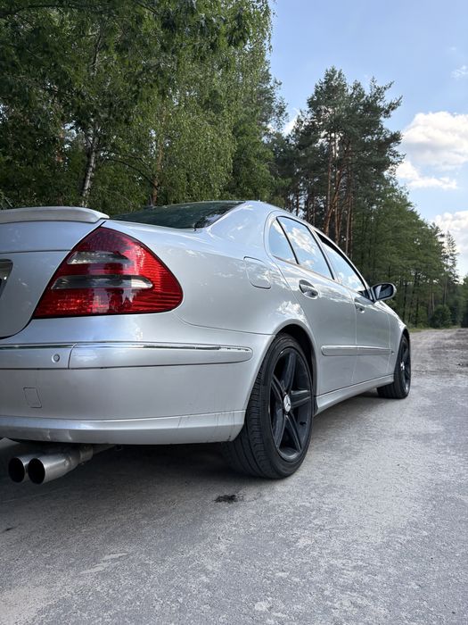 Mersedes w211 e320 не розмитнений