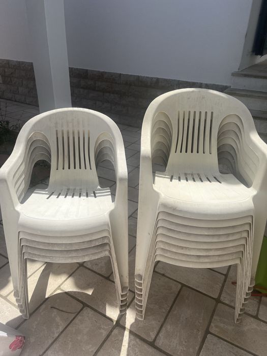 Lote de 13 cadeiras de jardim