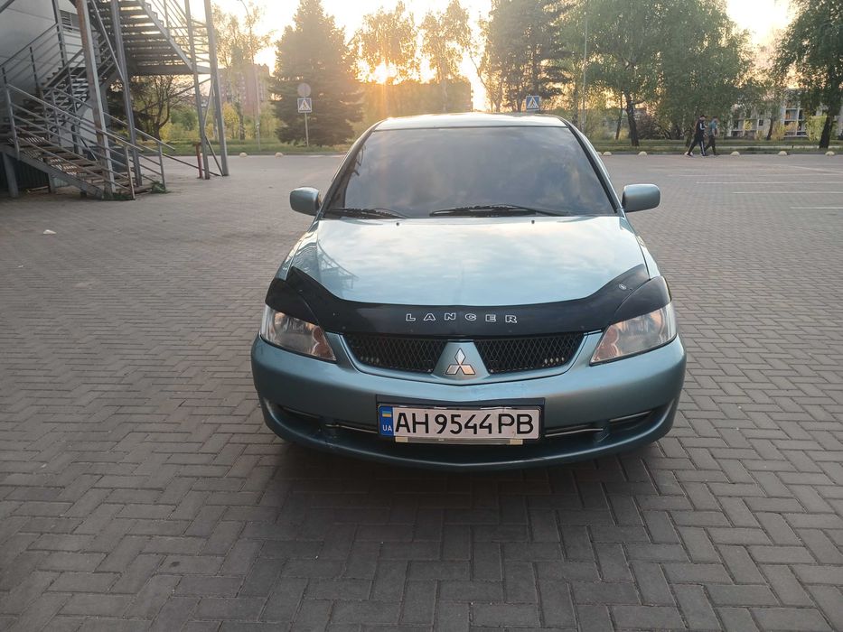 Продам Mitsubishi Lancer.