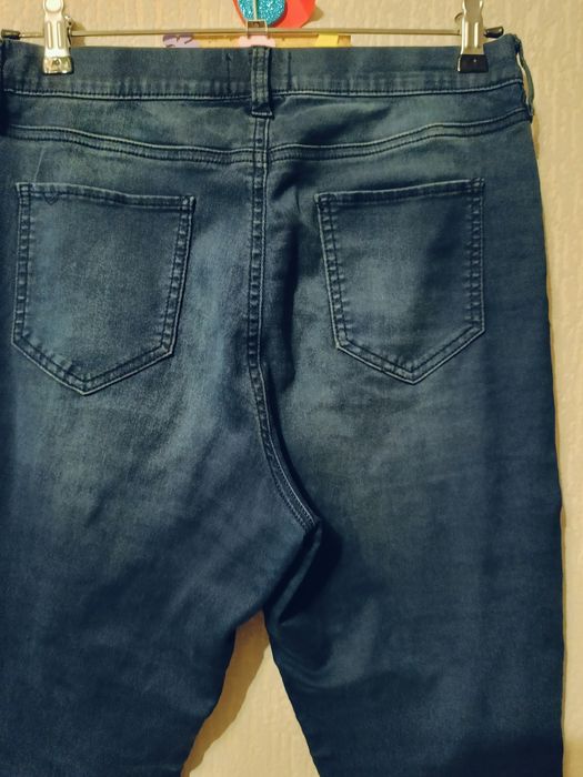 Продам джинси лосини