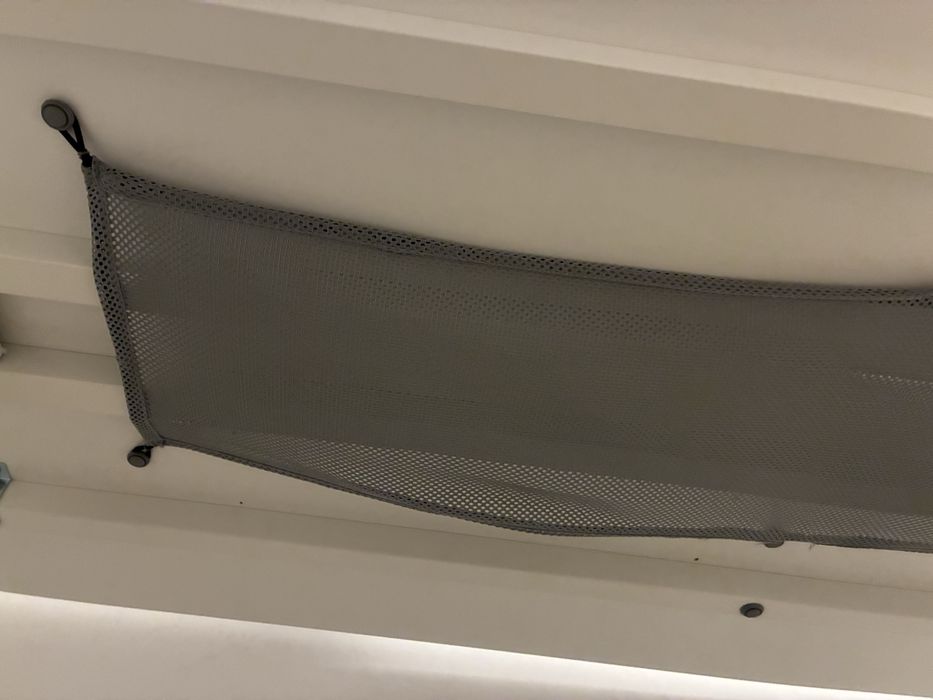 IKEA BEKANT secretária