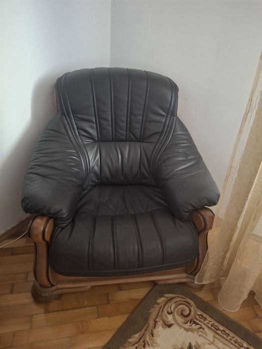 Шкіряні дивани трійка і двійка, дуб