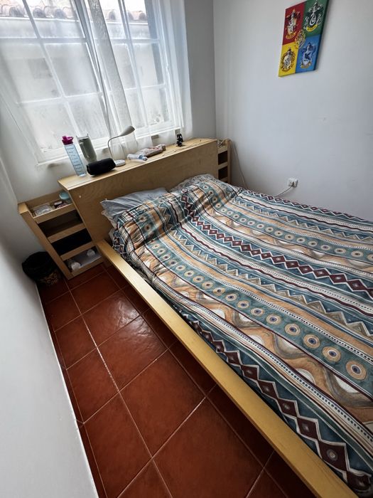 Cama de casal + estrado + colchão + cabeceira em gavetas