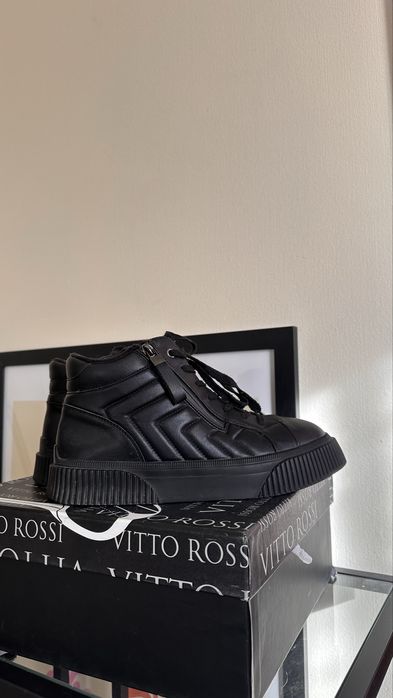 Хайтопы высокие кроссовки ботинки демисезон Vitto Rossi кожаные