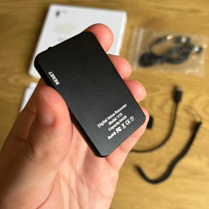 Цифровий голосовий диктофон V15 pro