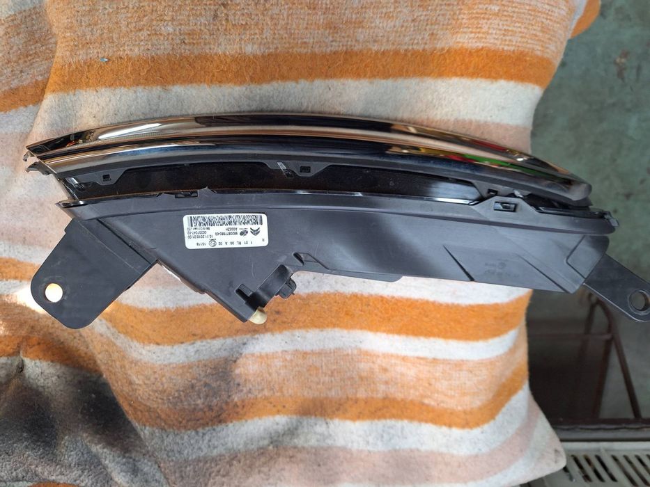 Lampa LED DRL Prawy Przód Citroen c3 III