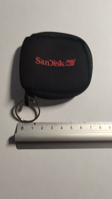 Futerał na karty pamięci SanDisk