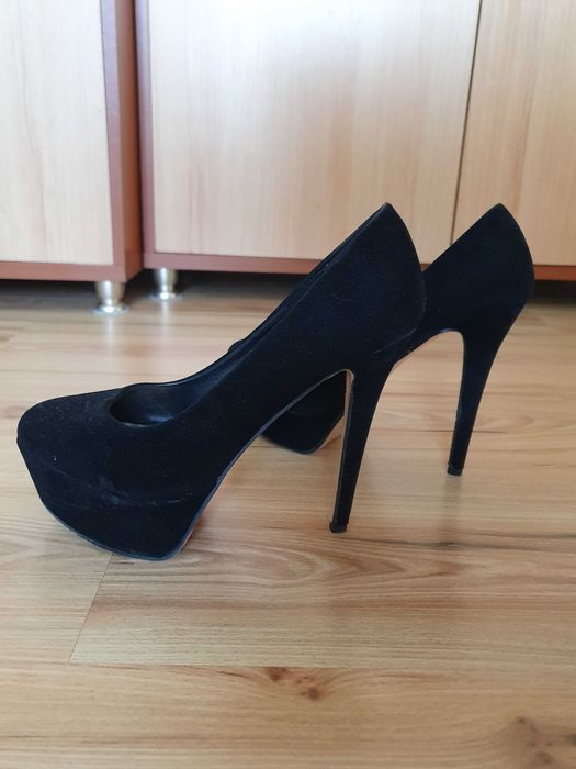 Czarne szpilki z platformą, pumps, New Look, 39