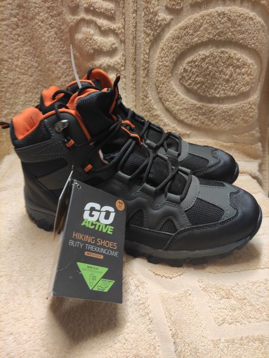 Nowe buty trekkingowe Go Active r. 44