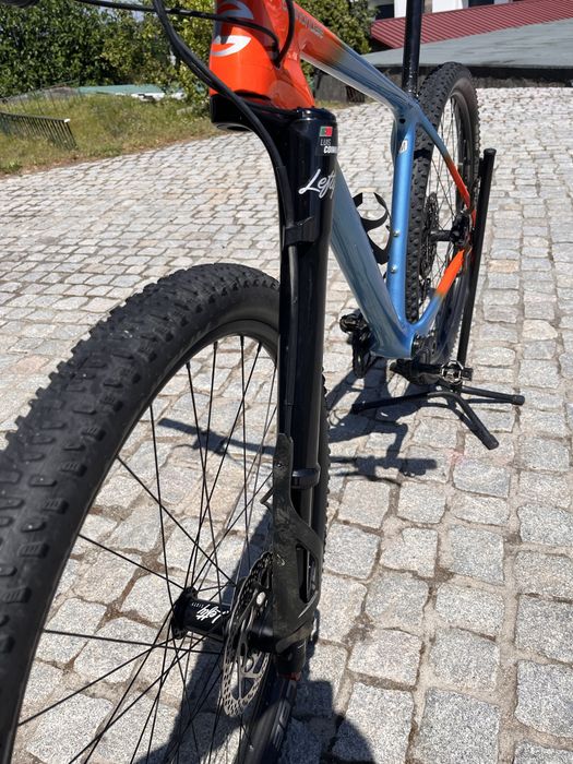 Cannondale c/ lefty ocho