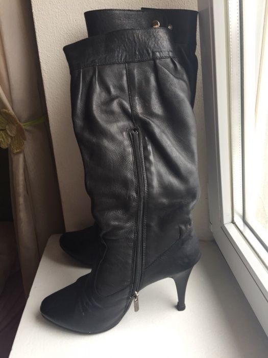 Кожаные женские сапоги на каблуке сезон весна/осень