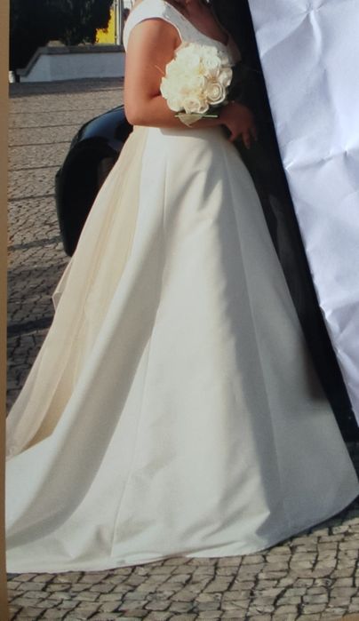 Vestido de Noiva elegante . Pronuptias