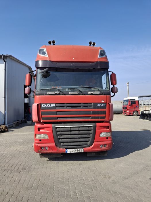 DAF XF105 сідловий тягач