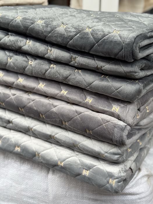 Девандеки 3/1 на прорезинені основі верх велюрова основа