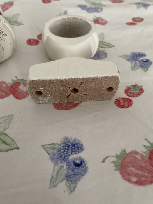 Suporte lateral para cortinas em madeira